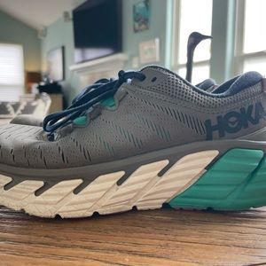 HOKA GAVIOTA 3 in Sharkskin color. Very comfy shoes. Size 8.
